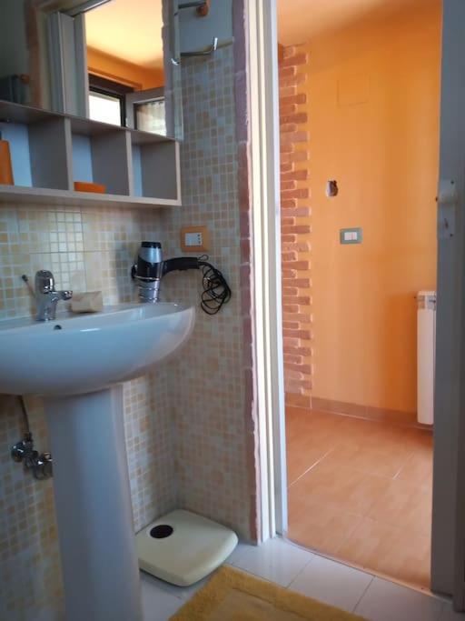 Loft Sotto Il Vulcano, Con Posto Auto Privato Zafferana Etnea Exterior foto